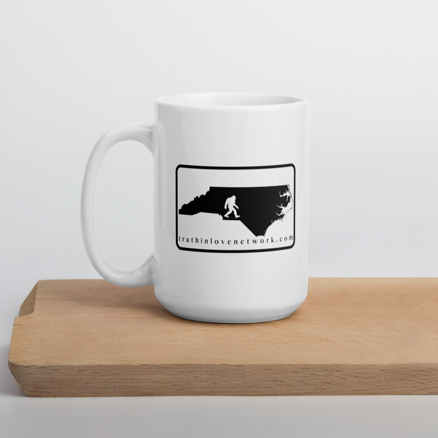 Bigfoot Loves Truth In Love Network Mug